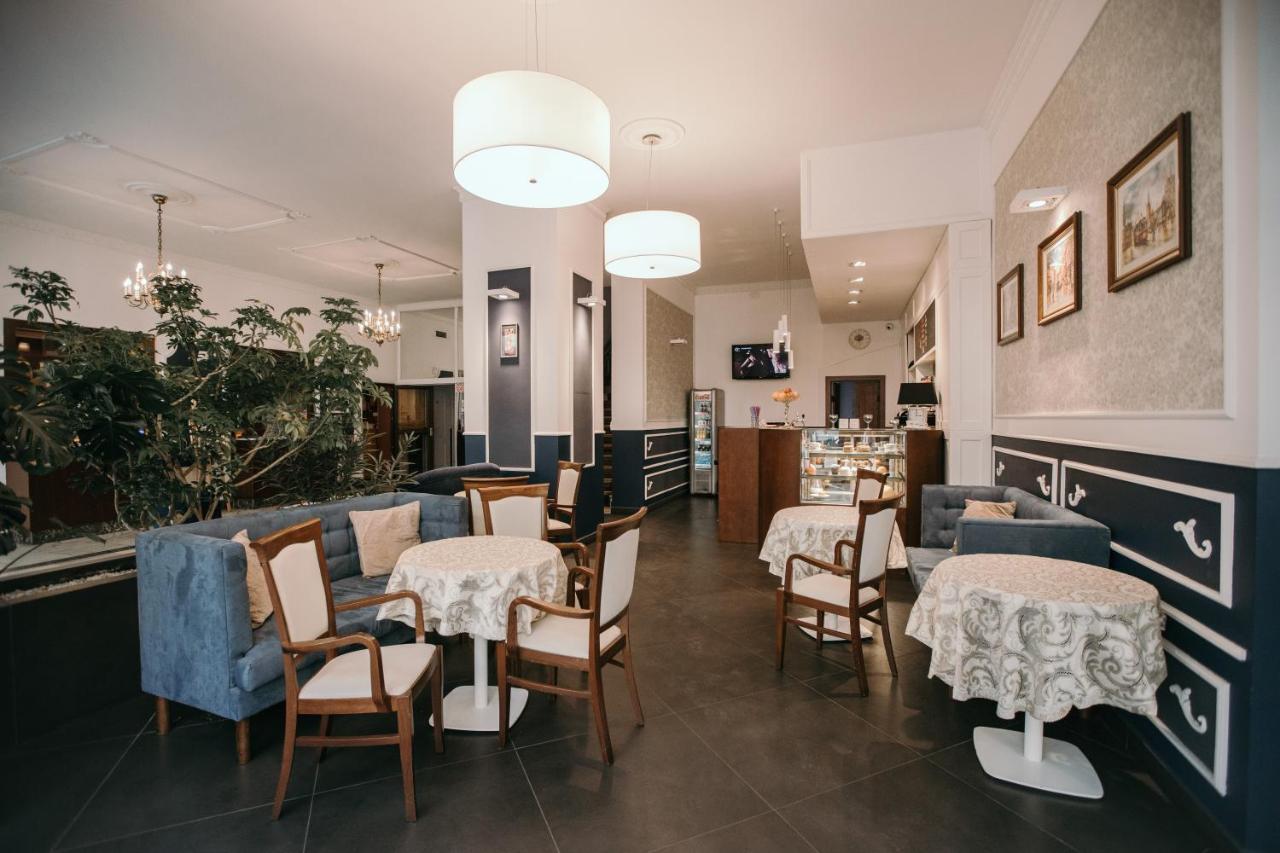 Bristol Economy Bed and Breakfast Bytom Eksteriør billede